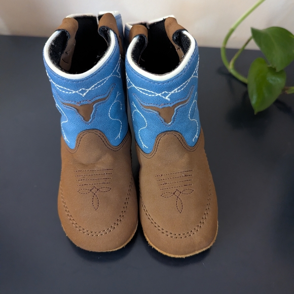 Boot Barn Other - Boot Barn Blue & Brown Toddler 4 Boots